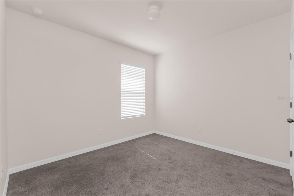 En Venta: $299,900 (4 camas, 2 baños, 1893 Pies cuadrados)