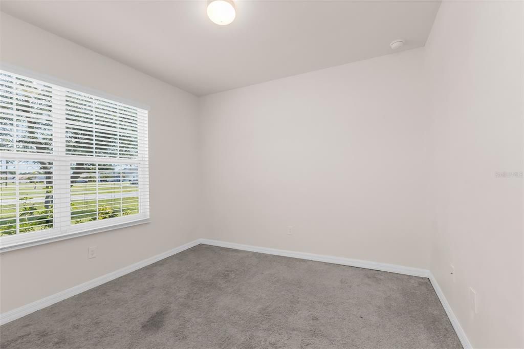 En Venta: $299,900 (4 camas, 2 baños, 1893 Pies cuadrados)