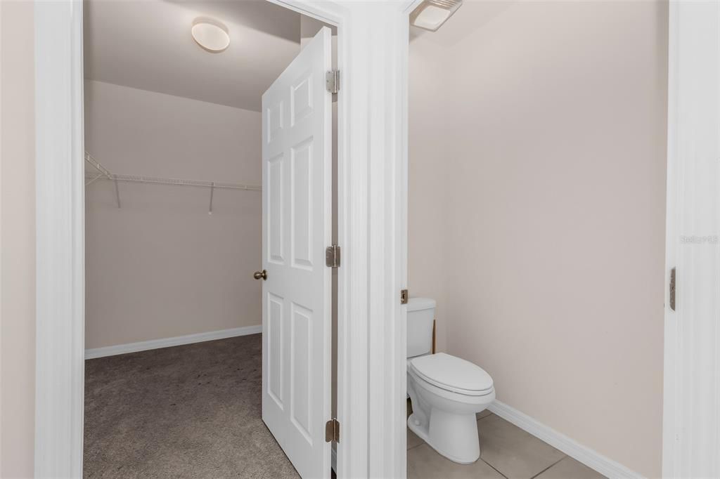 En Venta: $299,900 (4 camas, 2 baños, 1893 Pies cuadrados)
