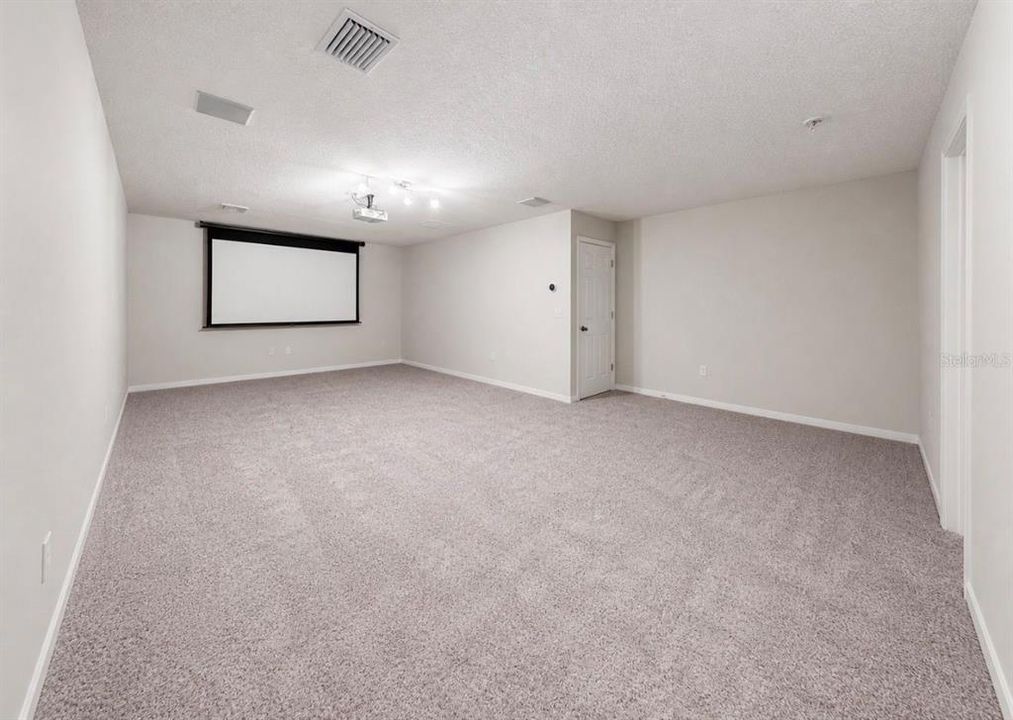 For Sale: $660,000 (4 beds, 2 baths, 2608 Square Feet)