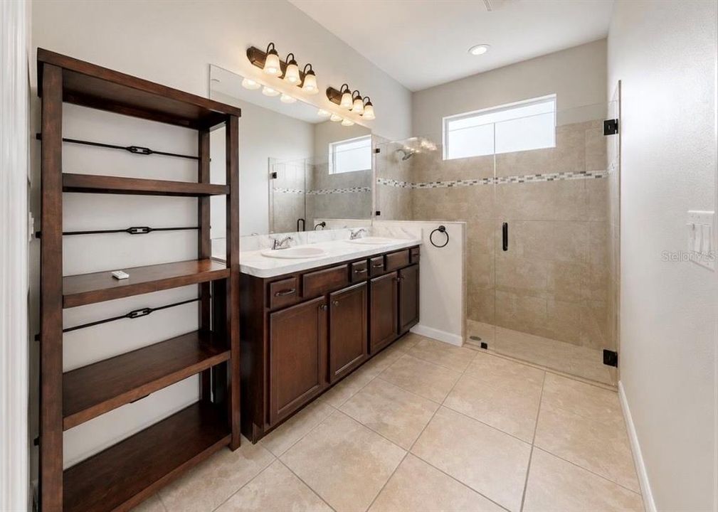 For Sale: $660,000 (4 beds, 2 baths, 2608 Square Feet)
