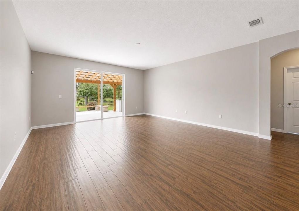 For Sale: $660,000 (4 beds, 2 baths, 2608 Square Feet)