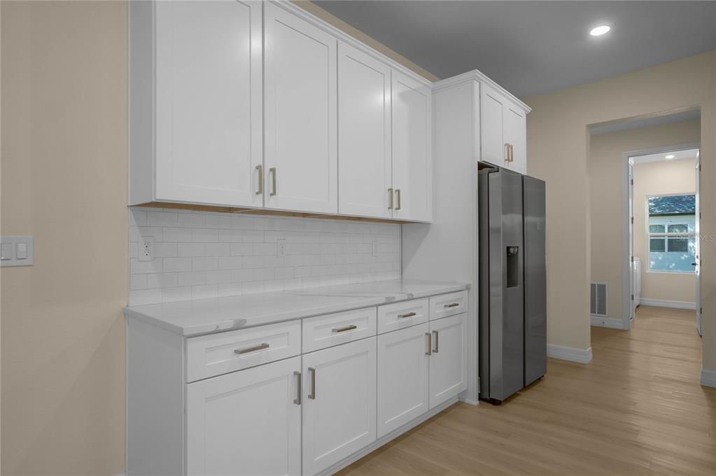 En Venta: $550,000 (4 camas, 3 baños, 2792 Pies cuadrados)