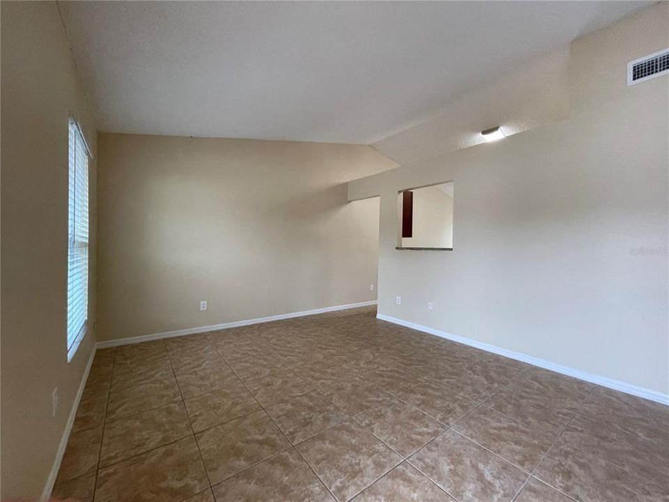 En Renta: $1,595 (2 camas, 2 baños, 880 Pies cuadrados)