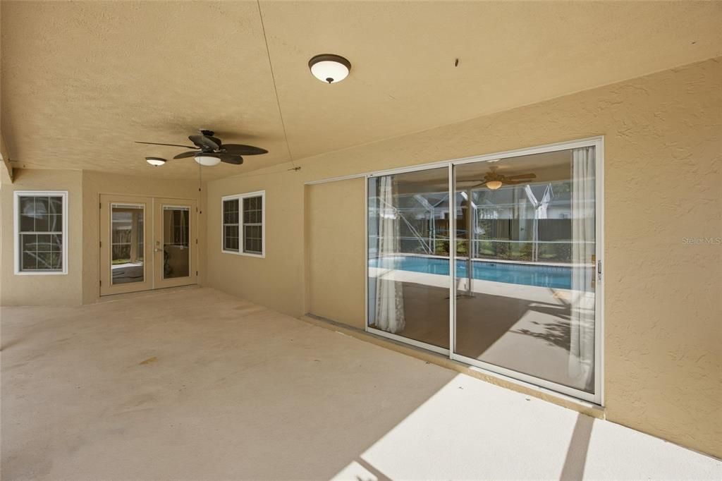 For Sale: $425,000 (4 beds, 2 baths, 2297 Square Feet)
