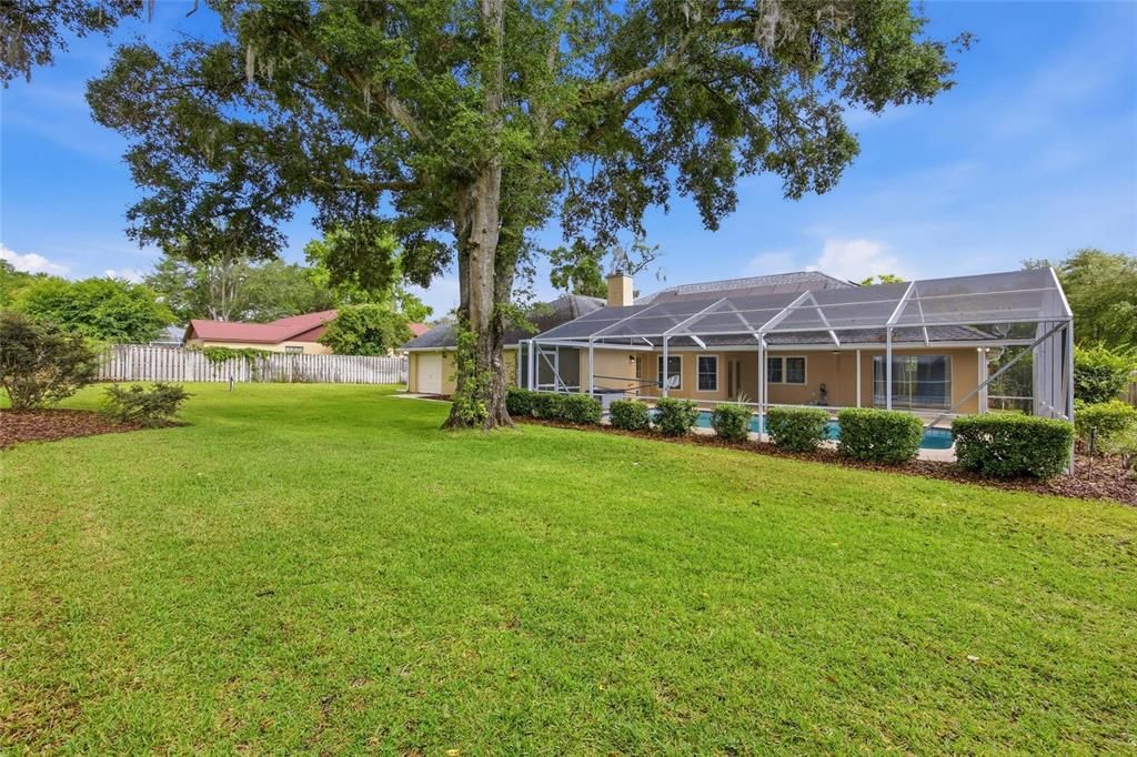 For Sale: $425,000 (4 beds, 2 baths, 2297 Square Feet)