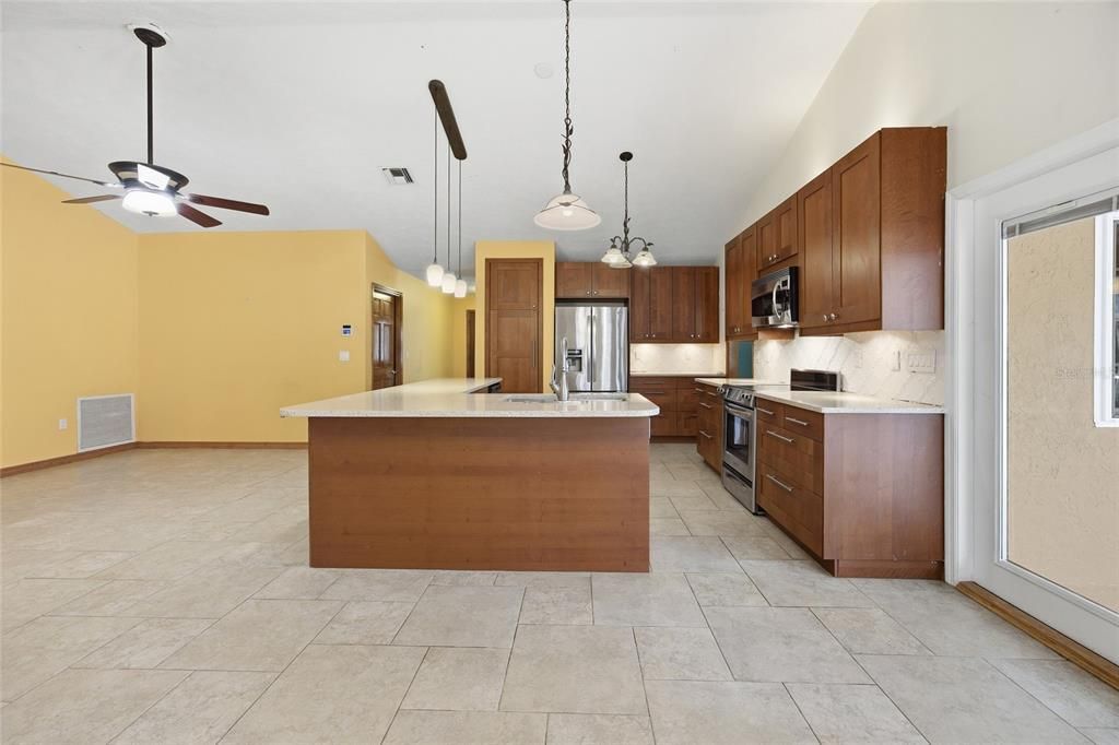 For Sale: $425,000 (4 beds, 2 baths, 2297 Square Feet)