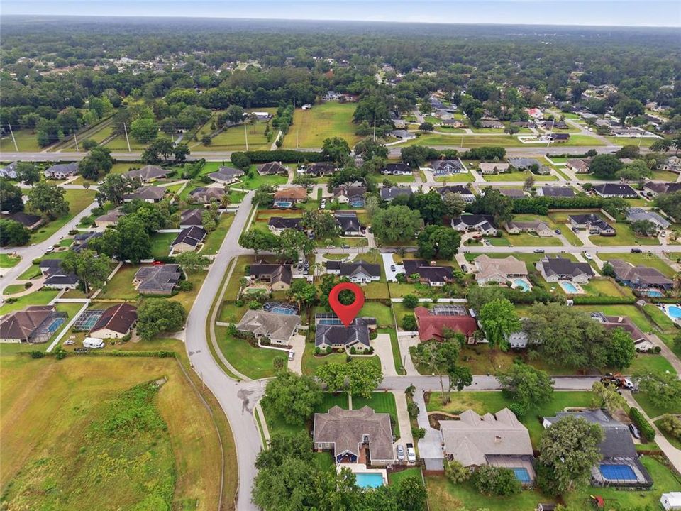 For Sale: $425,000 (4 beds, 2 baths, 2297 Square Feet)