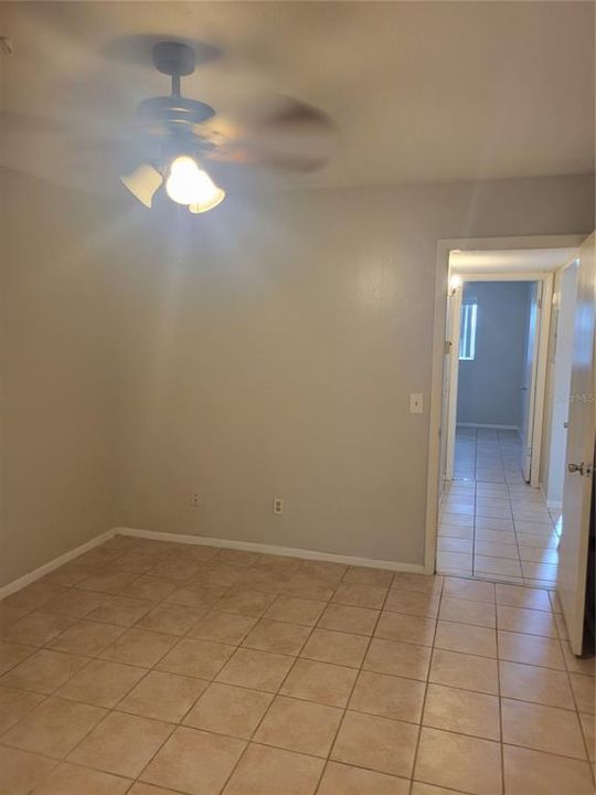 Active With Contract: $1,600 (2 beds, 2 baths, 1100 Square Feet)