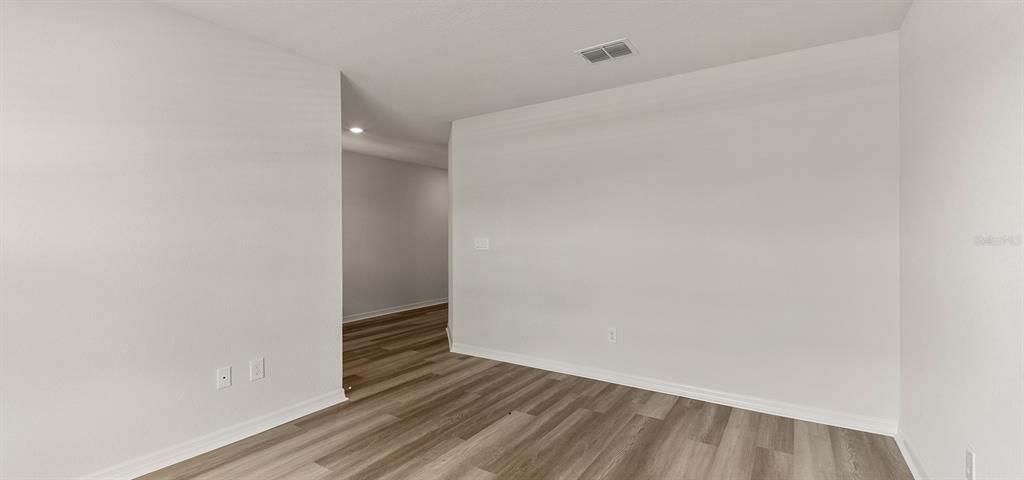 Active With Contract: $409,770 (3 beds, 2 baths, 2005 Square Feet)