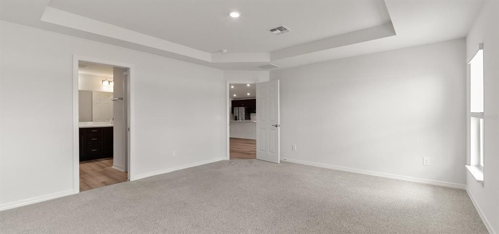 Active With Contract: $409,770 (3 beds, 2 baths, 2005 Square Feet)