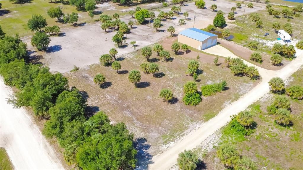 На продажу: $325,000 (1.25 acres)