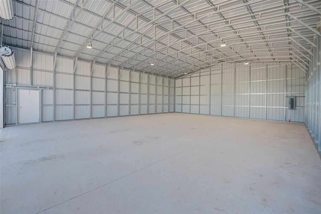На продажу: $325,000 (1.25 acres)