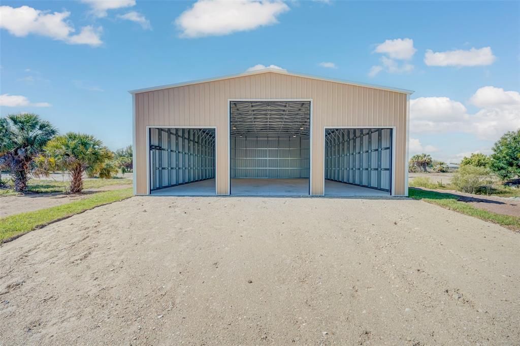 На продажу: $325,000 (1.25 acres)