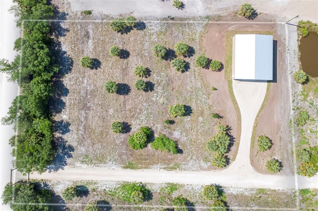 На продажу: $325,000 (1.25 acres)