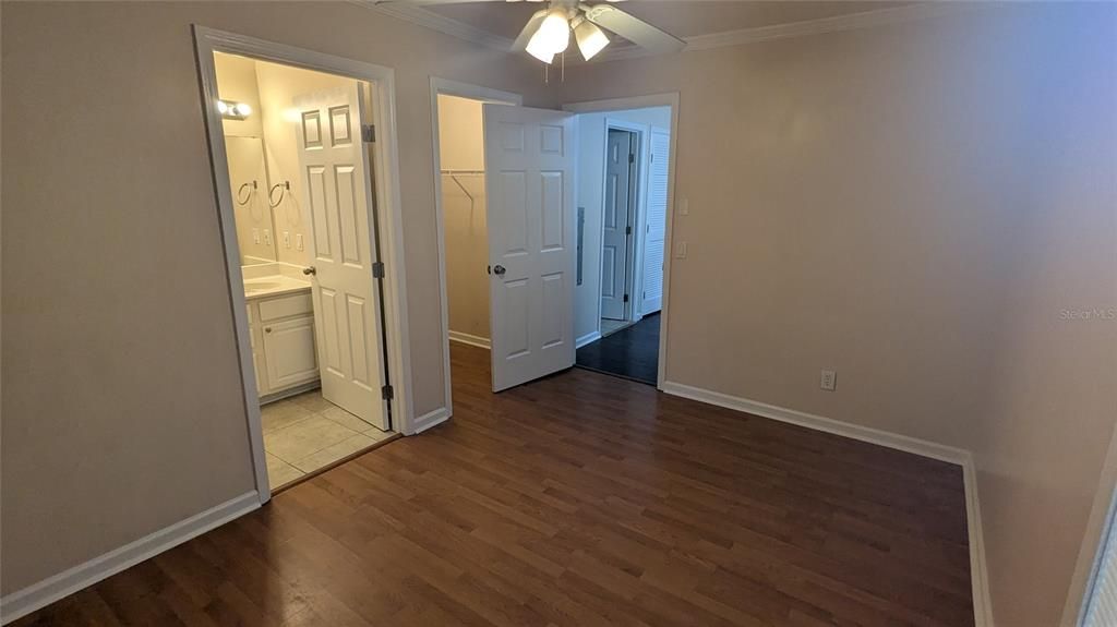 For Rent: $1,250 (2 beds, 2 baths, 800 Square Feet)