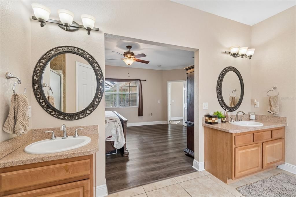 For Sale: $825,000 (3 beds, 2 baths, 2069 Square Feet)