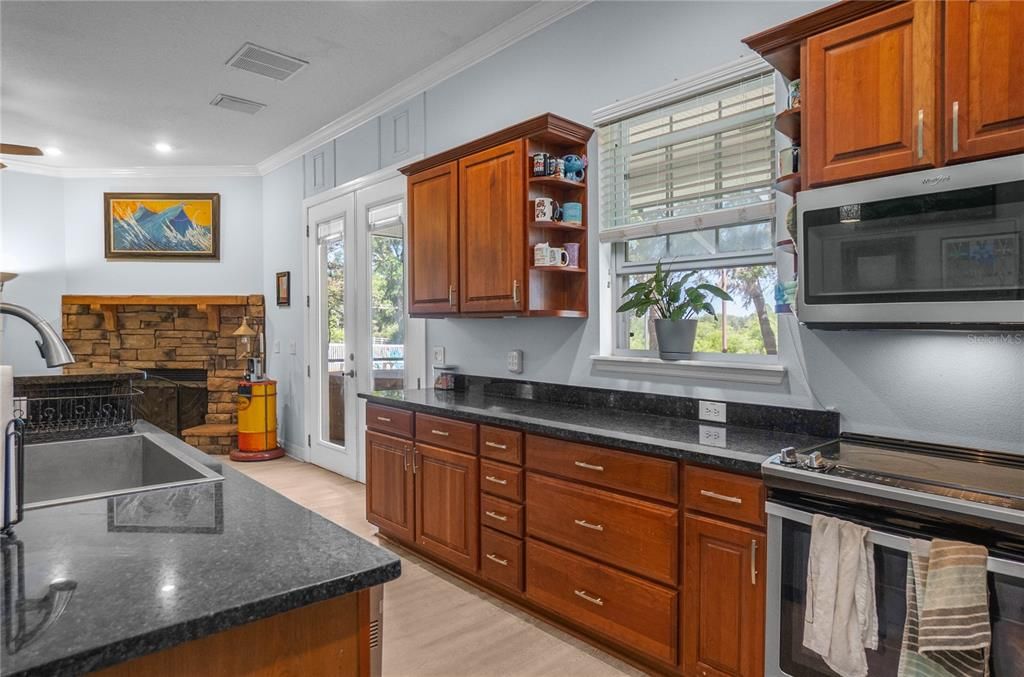 En Venta: $489,000 (4 camas, 3 baños, 2640 Pies cuadrados)