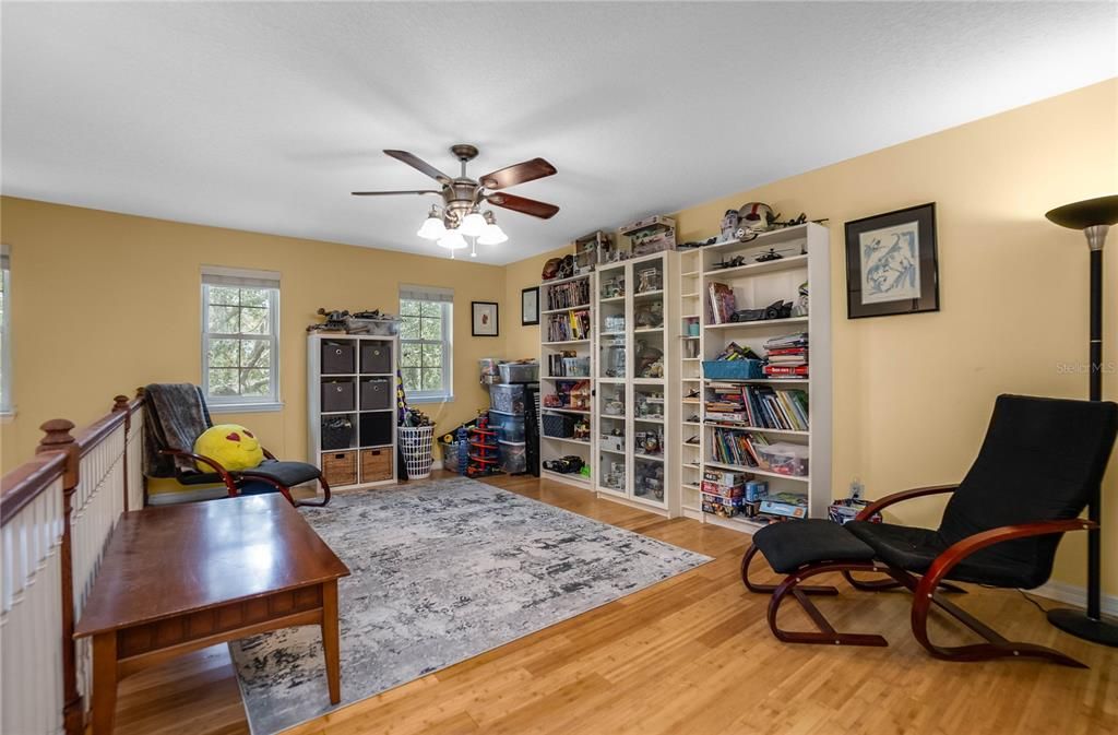 En Venta: $489,000 (4 camas, 3 baños, 2640 Pies cuadrados)