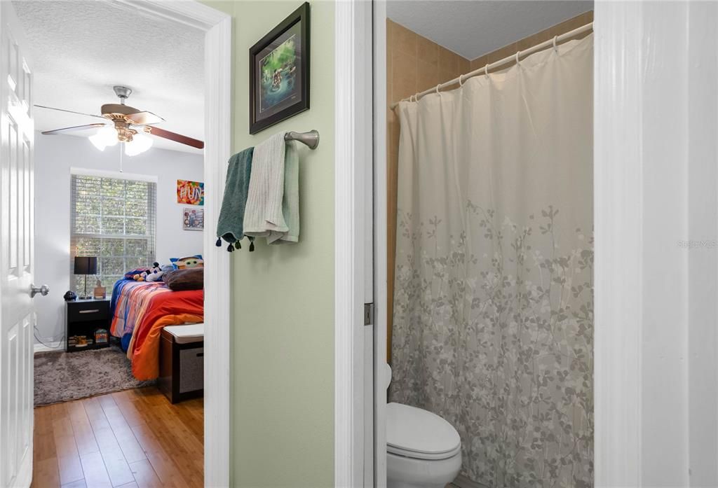 En Venta: $489,000 (4 camas, 3 baños, 2640 Pies cuadrados)