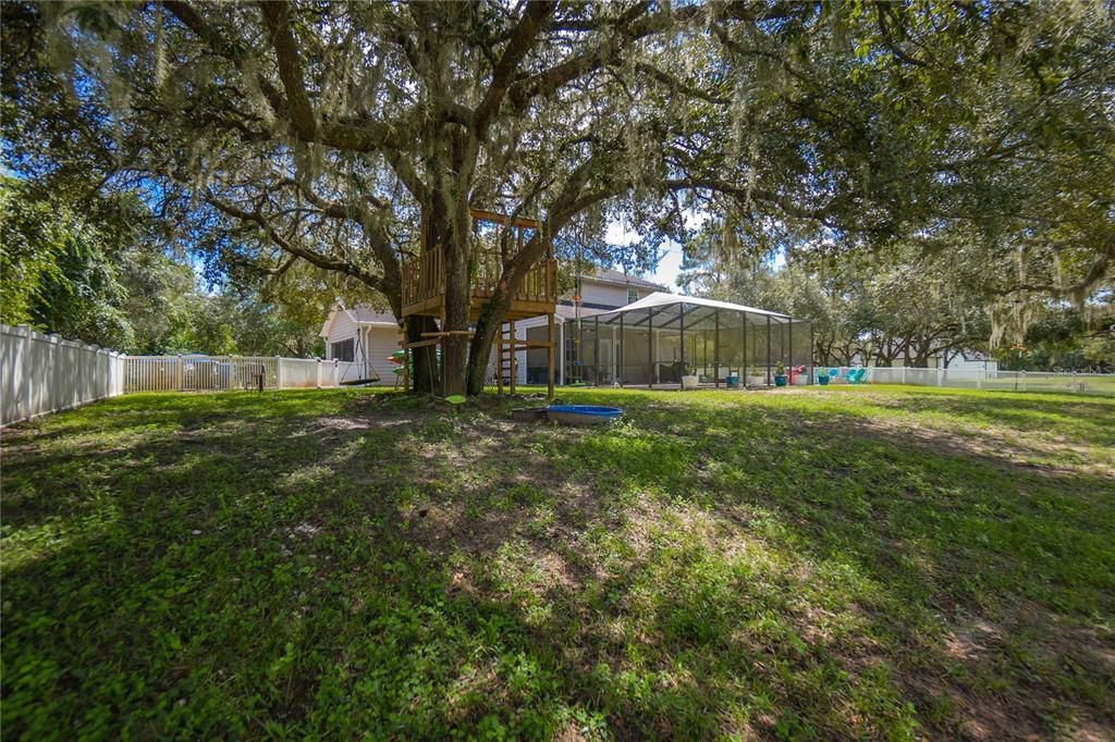 En Venta: $489,000 (4 camas, 3 baños, 2640 Pies cuadrados)