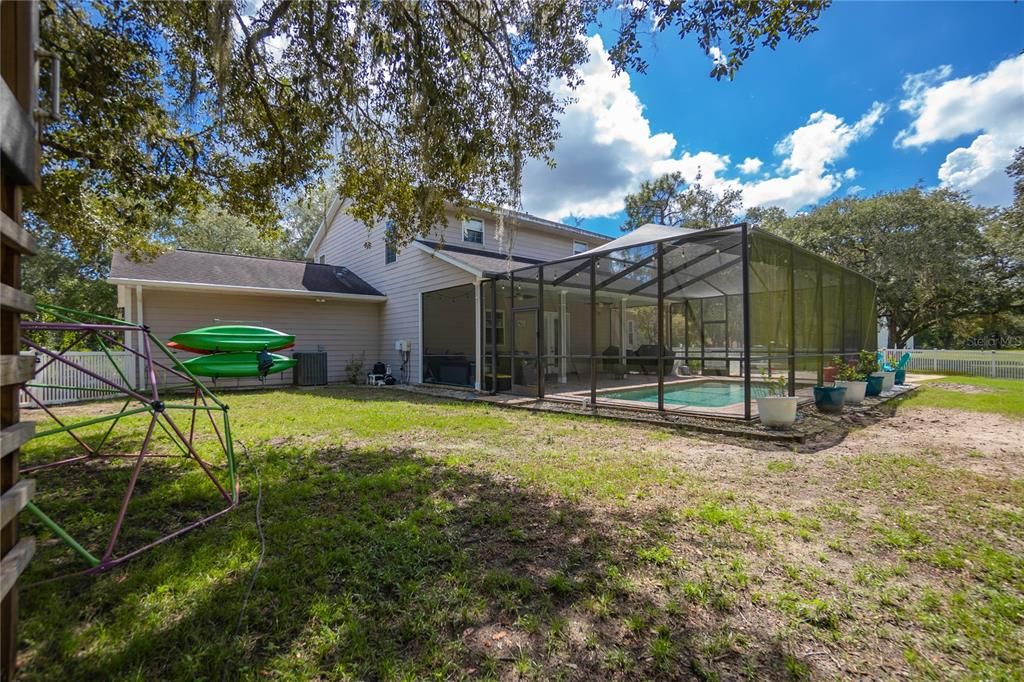 En Venta: $489,000 (4 camas, 3 baños, 2640 Pies cuadrados)