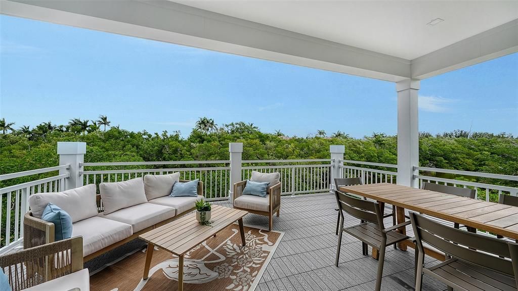 For Sale: $1,900,000 (4 beds, 3 baths, 1783 Square Feet)