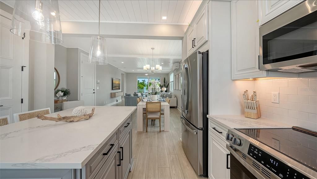 For Sale: $1,900,000 (4 beds, 3 baths, 1783 Square Feet)