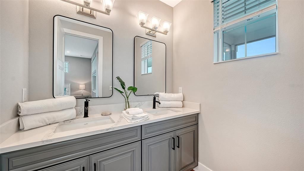 For Sale: $1,900,000 (4 beds, 3 baths, 1783 Square Feet)