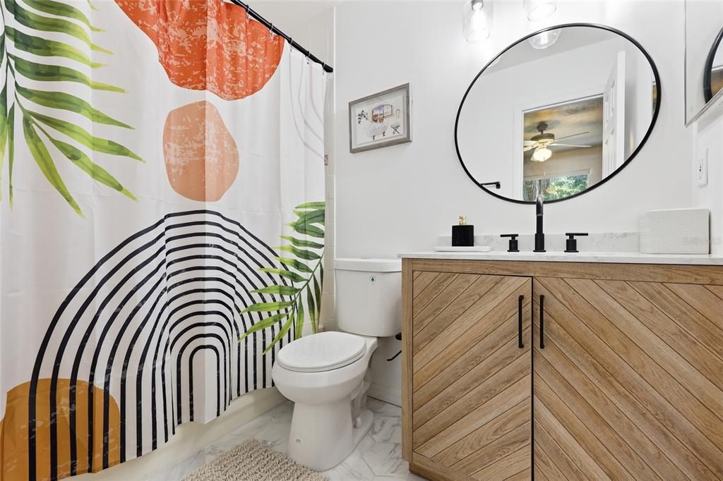 For Sale: $189,900 (2 beds, 2 baths, 1136 Square Feet)