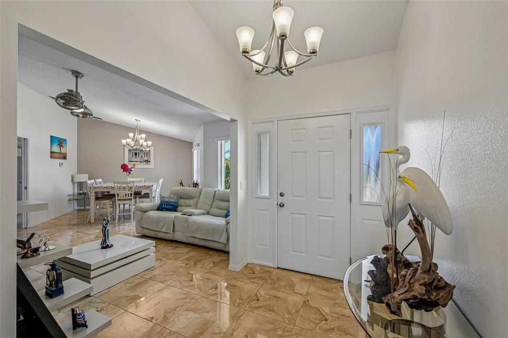 En Venta: $925,000 (3 camas, 2 baños, 2189 Pies cuadrados)