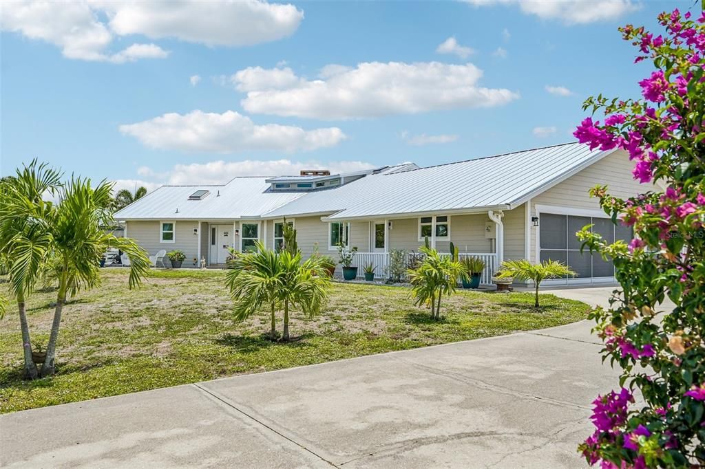En Venta: $925,000 (3 camas, 2 baños, 2189 Pies cuadrados)