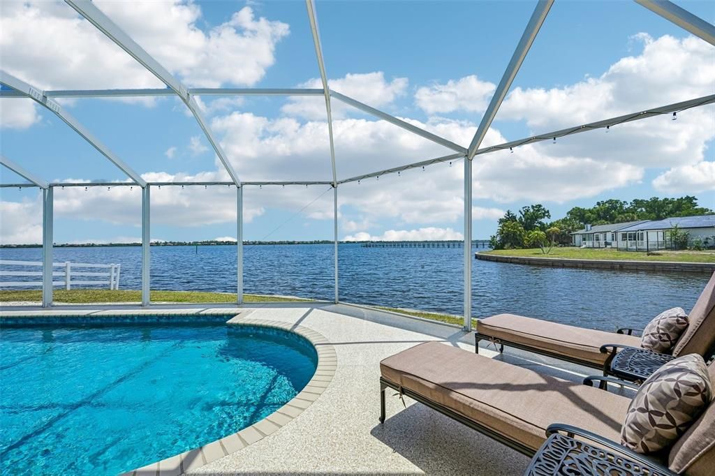 En Venta: $925,000 (3 camas, 2 baños, 2189 Pies cuadrados)