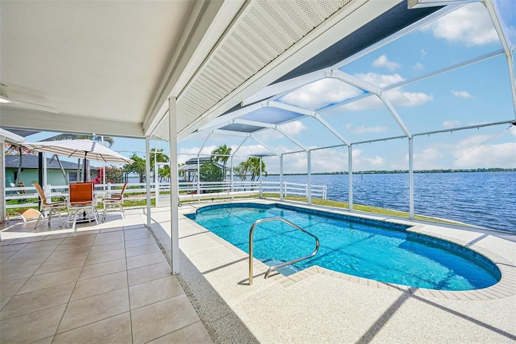 En Venta: $925,000 (3 camas, 2 baños, 2189 Pies cuadrados)