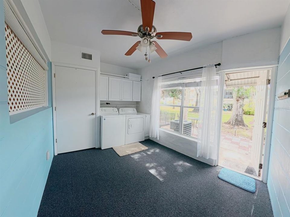 For Sale: $92,000 (1 beds, 1 baths, 562 Square Feet)