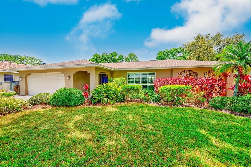 Active With Contract: $675,000 (4 beds, 2 baths, 1927 Square Feet)