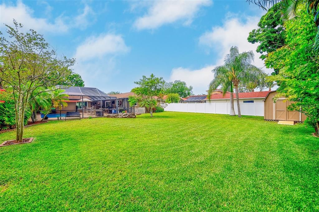 Active With Contract: $675,000 (4 beds, 2 baths, 1927 Square Feet)