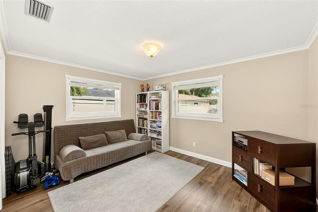 Active With Contract: $675,000 (4 beds, 2 baths, 1927 Square Feet)