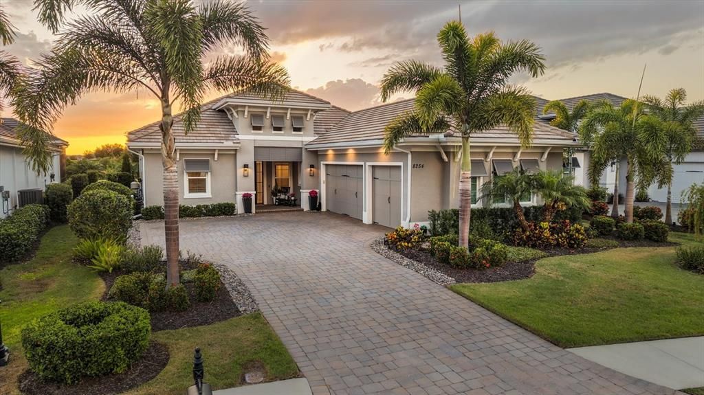 For Sale: $2,195,000 (4 beds, 3 baths, 3033 Square Feet)