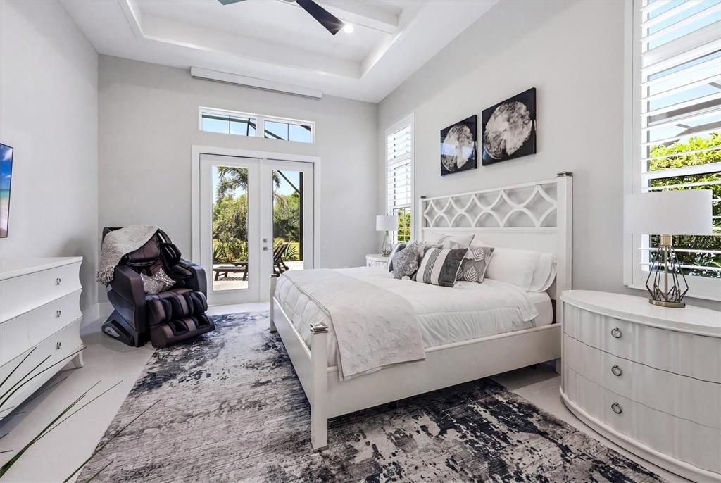 For Sale: $2,195,000 (4 beds, 3 baths, 3033 Square Feet)