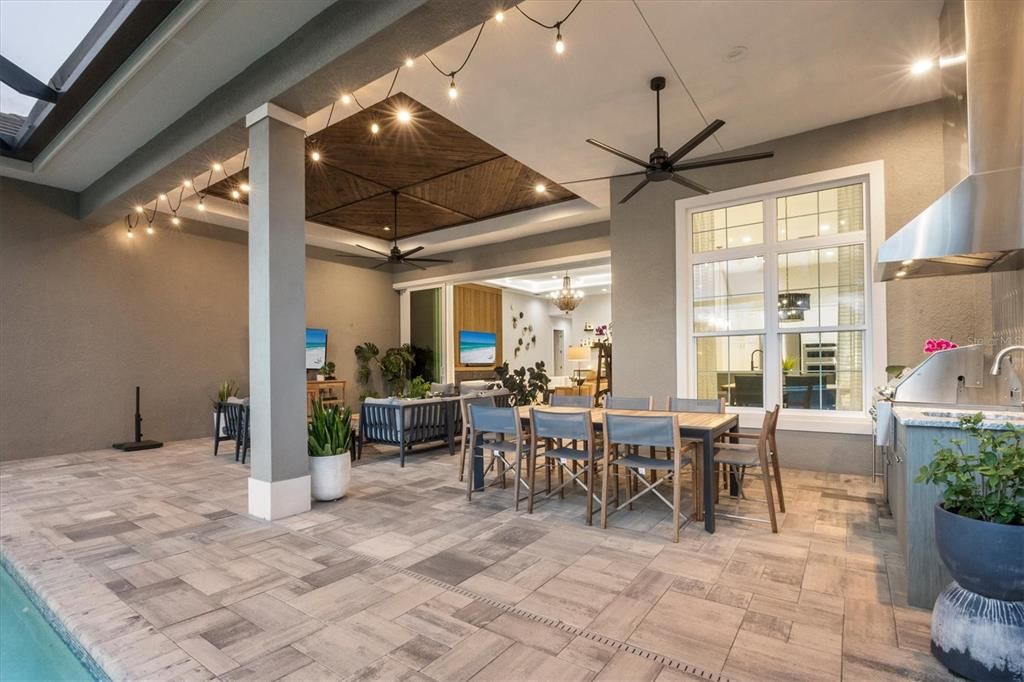 For Sale: $2,195,000 (4 beds, 3 baths, 3033 Square Feet)