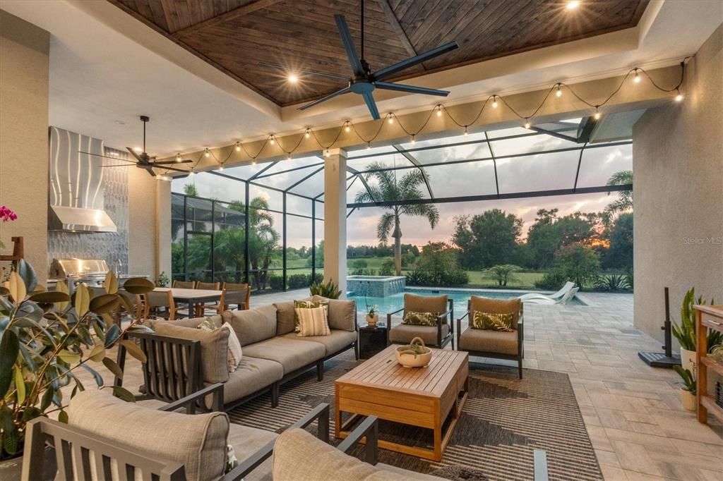 For Sale: $2,195,000 (4 beds, 3 baths, 3033 Square Feet)