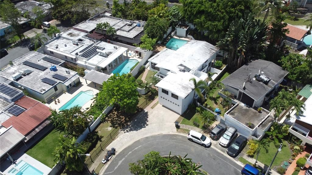 For Sale: $695,000 (5 beds, 3 baths, 2956 Square Feet)