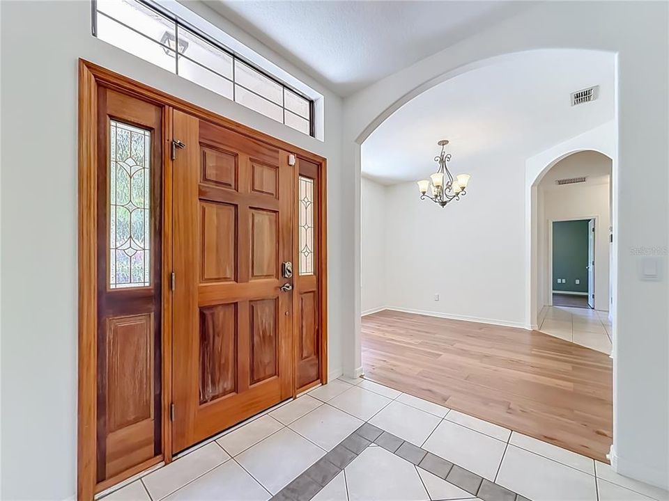 На продажу: $489,900 (4 спален, 3 ванн, 2310 Квадратных фут)