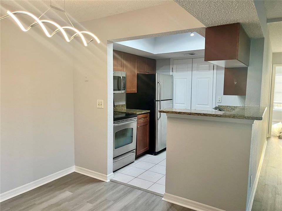 В аренду: $1,695 (2 спален, 1 ванн, 784 Квадратных фут)