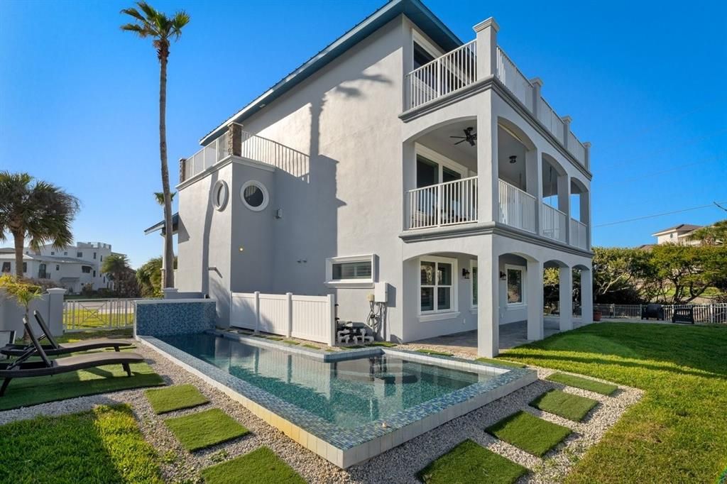 На продажу: $1,850,000 (4 спален, 4 ванн, 4561 Квадратных фут)