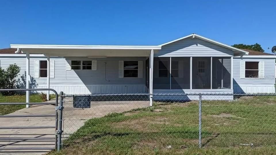 For Sale: $279,000 (4 beds, 3 baths, 2340 Square Feet)