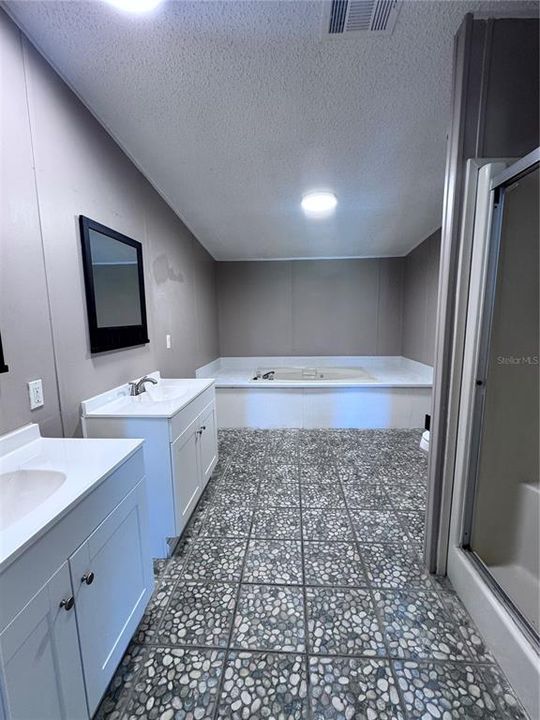 For Sale: $279,000 (4 beds, 3 baths, 2340 Square Feet)