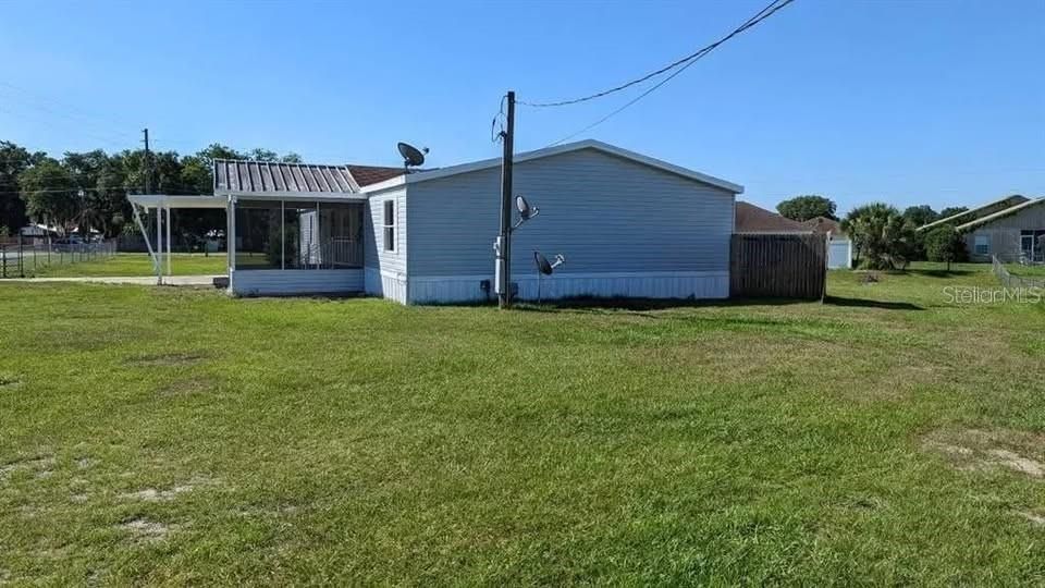 For Sale: $279,000 (4 beds, 3 baths, 2340 Square Feet)