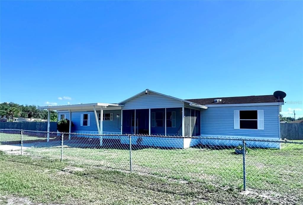 For Sale: $279,000 (4 beds, 3 baths, 2340 Square Feet)